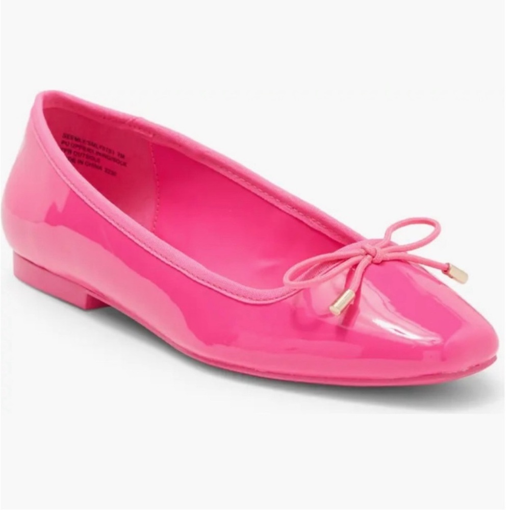 NWOT Steve Madden Seemly Ballet Flat in Hot Pink Size 7.5!!